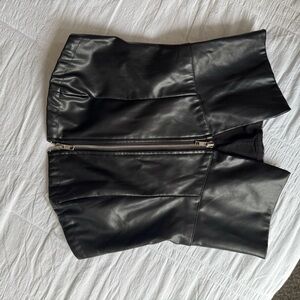 Fashion Nova Black Faux Leather Strapless Bustier Top with Front Zipper